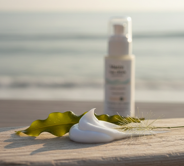 Natural skin barrier repair cream with ceramides and niacinamide. Marèn Tide Cream texture shot with marine minerals and botanical ingredients for dry skin